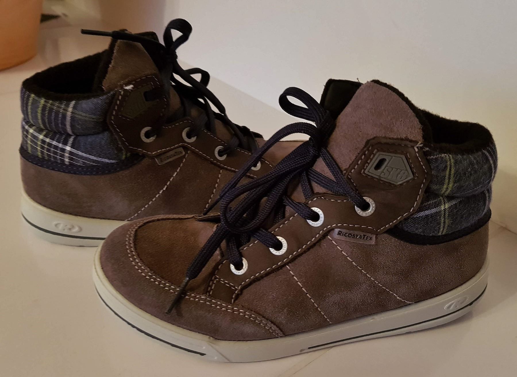 Ricosta Scarpe per ragazzi: Lederschuhe von Ricosta Gr.34 – Nuovo e nell'imballaggio originale da Reinach AG venduto da innamac 2