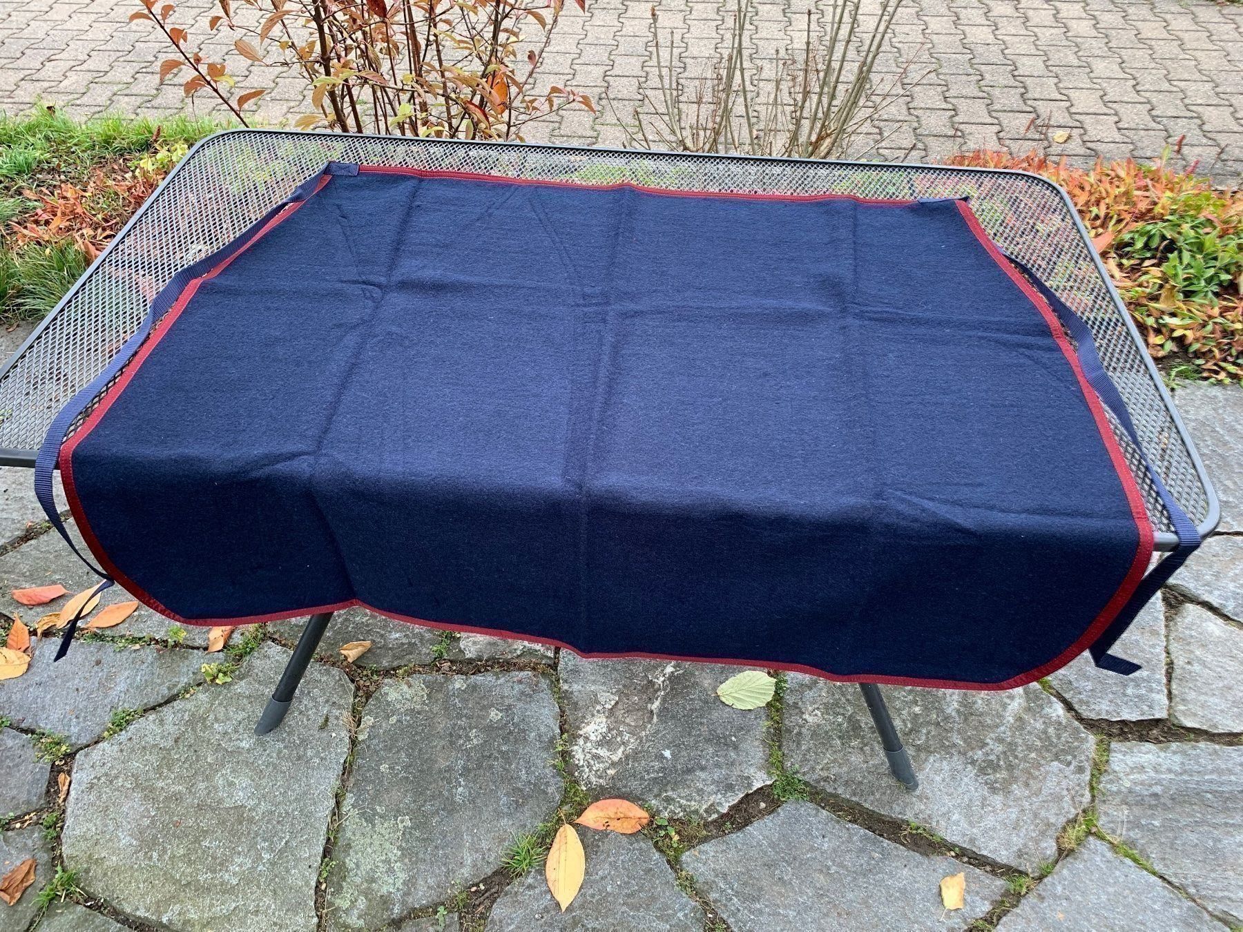 Carrozze: schöne dunkelblaue Bockdecke – Usato da Feldbach venduto da Fea1