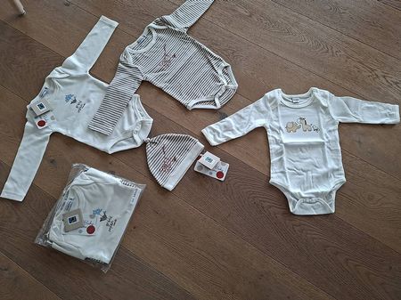 Babybody Set ink. 1 Mütze NEU