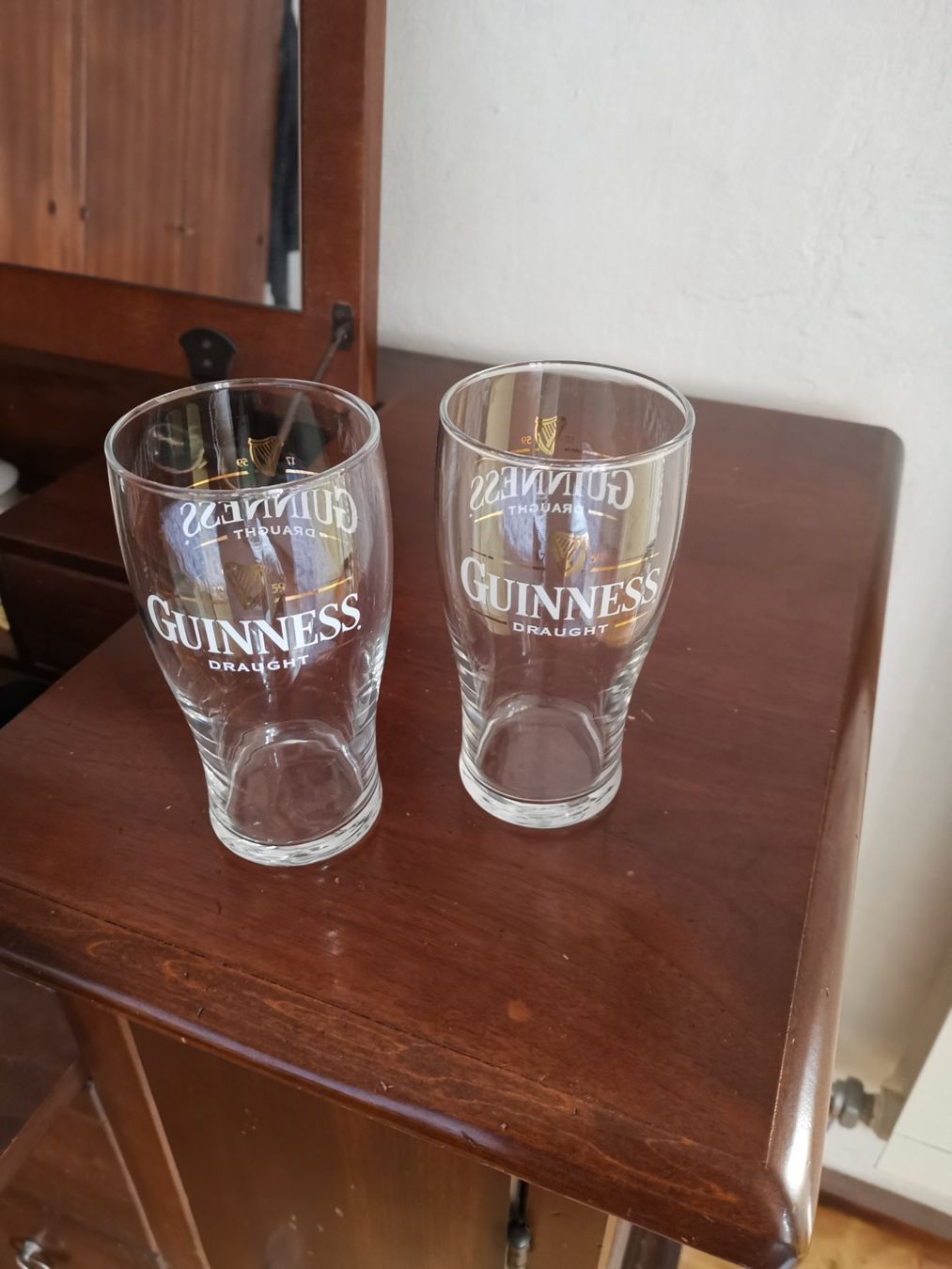 Guinness Bicchieri: Due bicchieri Guinness – Usato da Mendrisio venduto da Spesetta