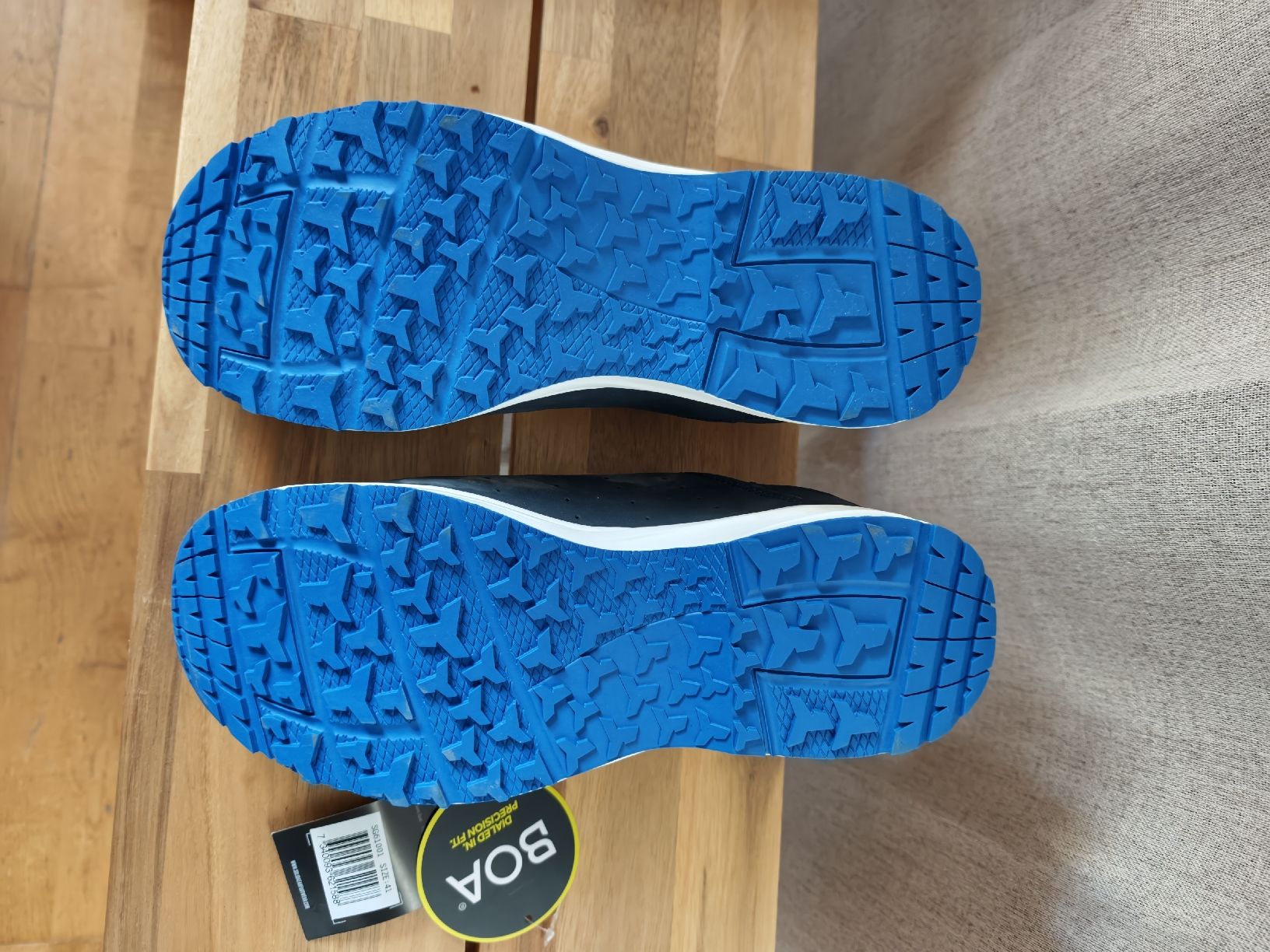 Scarpe da uomo: SICHERHEITSSCHUHE – Nuovo (secondo la descrizione) da Davos Platz venduto da ElNoel 2