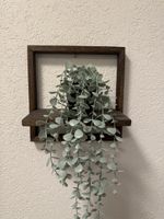 2 Wandregal Holz quadratisch mit Kunstpflanze