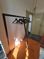 HAY Loop Stand Wardrobe – Garderobe gross, schwarz