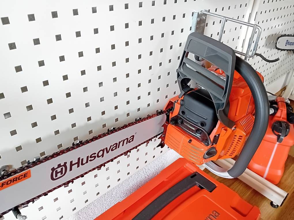 Husqvarna Seghe: Husqvarna Motorsäge 372XP – Nuovo (secondo la descrizione) da Madiswil venduto da Schneebuz 1