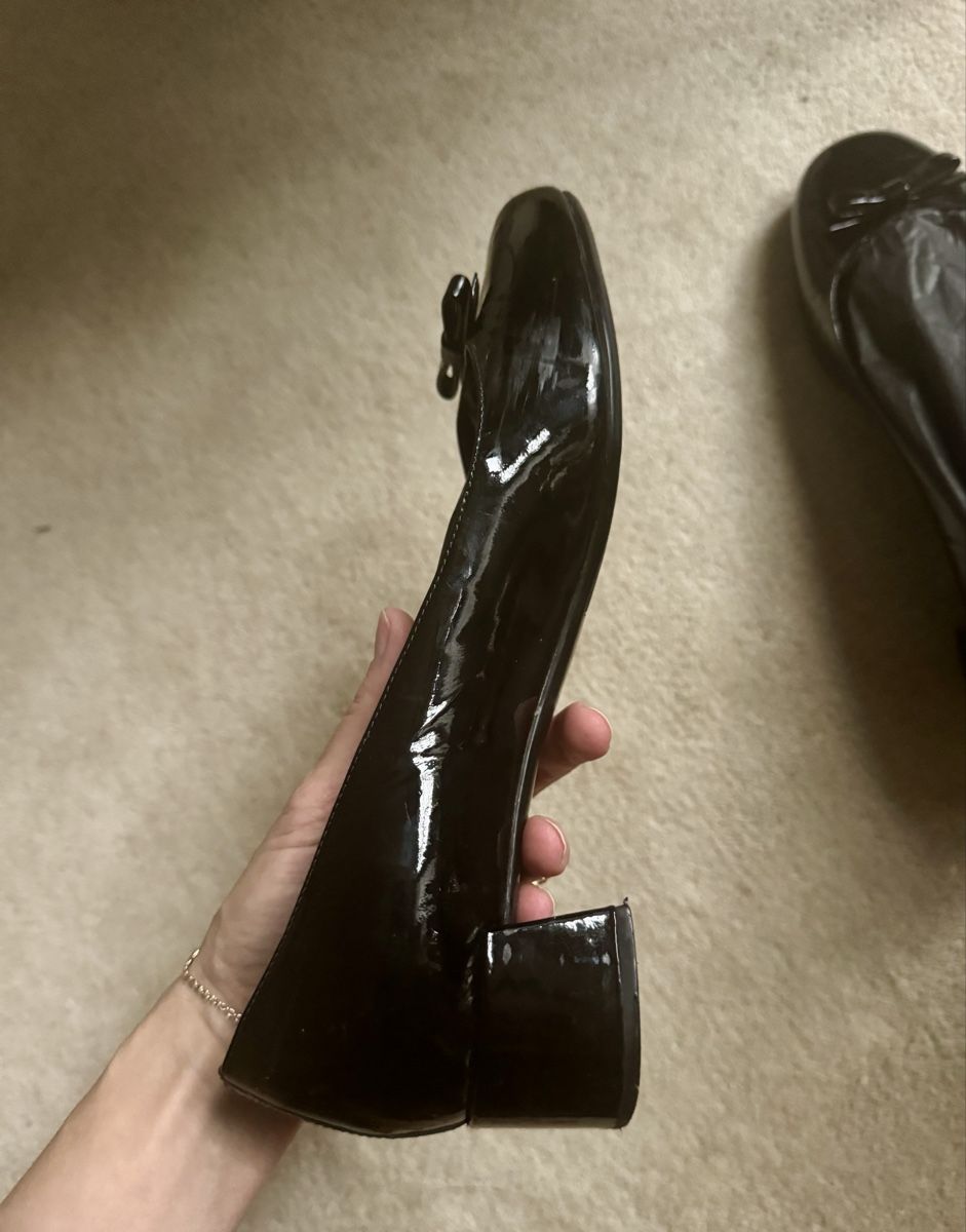 Prada Scarpe da donna: Prada Patent Balletinas Size 38.5 – Usato da Zürich venduto da ace_7yvh 7
