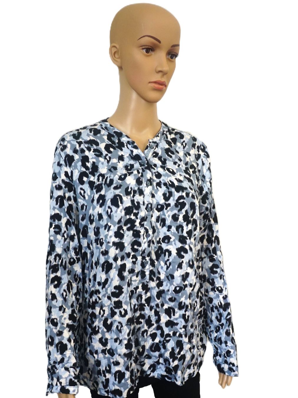 C&A Chemisiers: gemusterte Bluse von C&A Gr. EUR 46 – D'occasion à Pratteln par Restwert_Pratteln