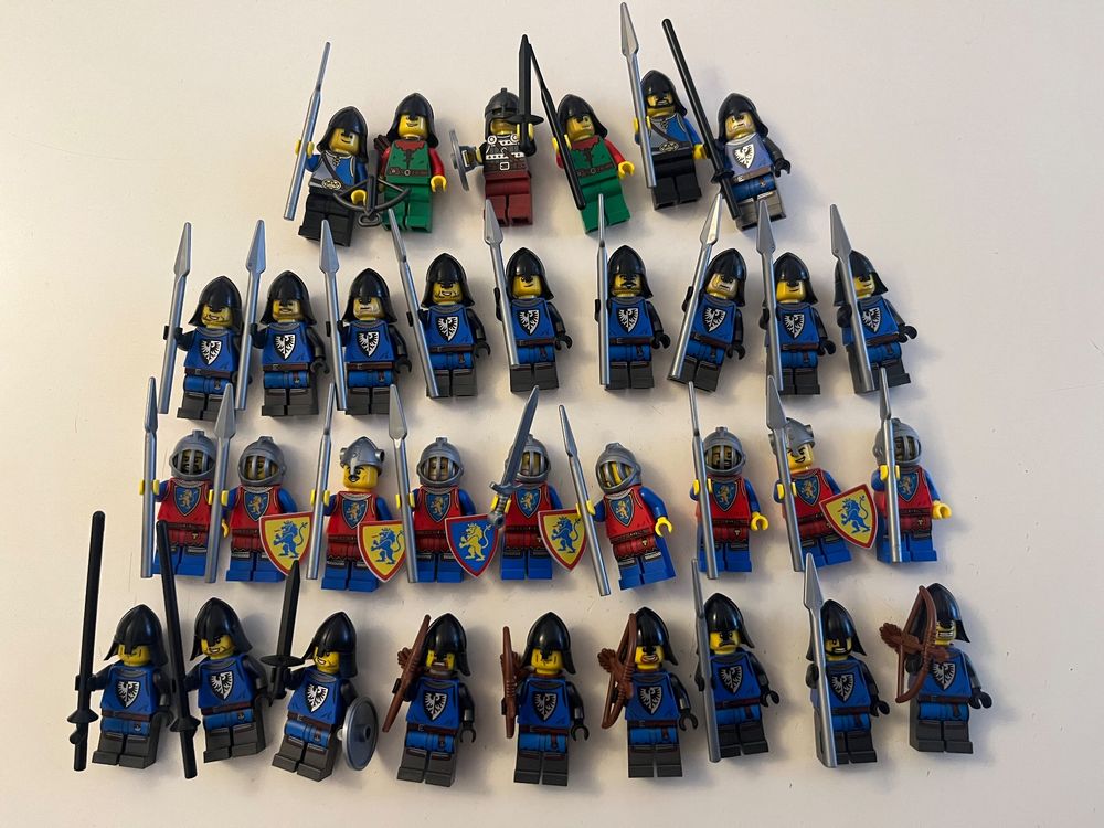 Lego Ritter Figuren (Neu (gemäss Beschreibung)) in Münchenstein für CHF ...