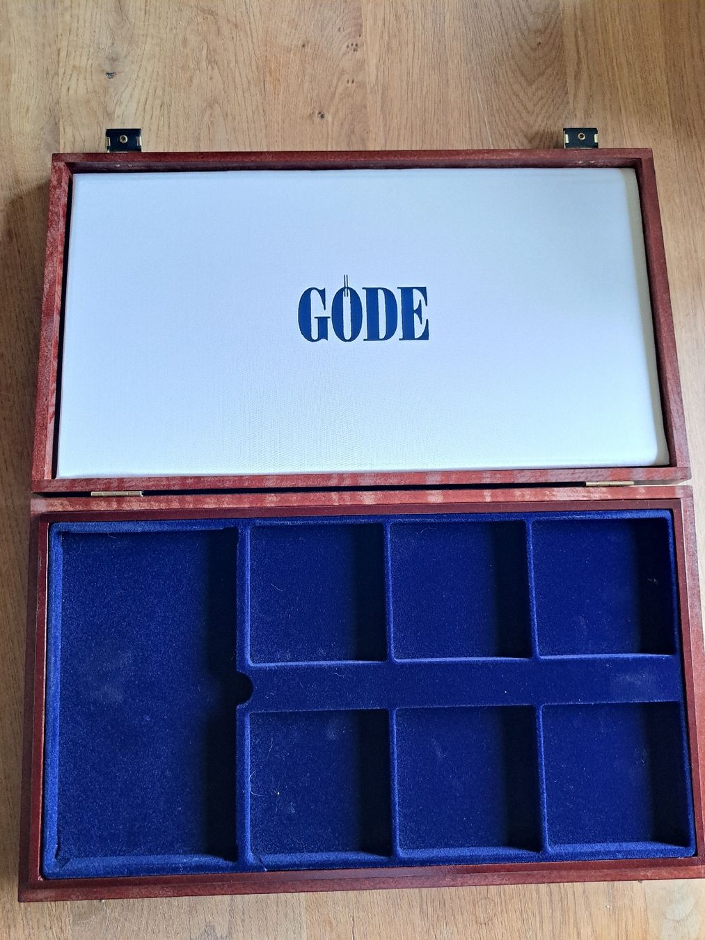Accessori: Göde Holz Kassette / Münzbox – Usato da Pratteln venduto da mab_f2fz 2