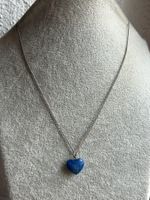 Halskette mit Lapislazuli-Herzanhänger (45cm)