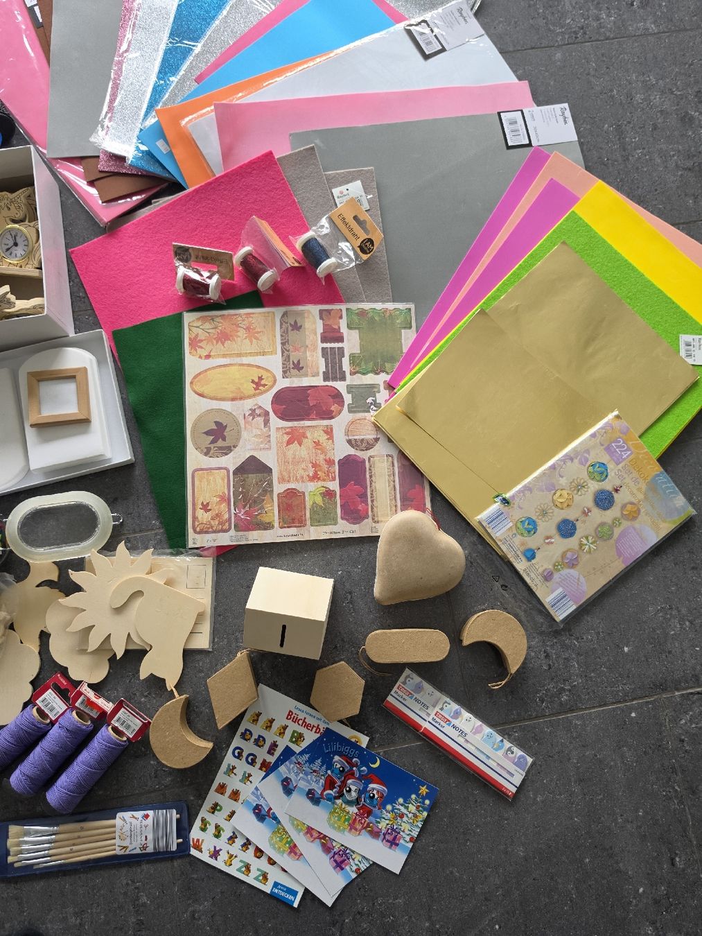 Kit bricolage: Bastelzeugs riesen Set – Usato da Würenlos venduto da Nigginiggi 4