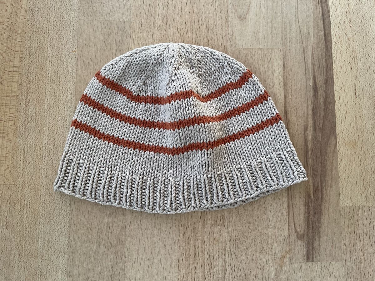 Altro abbigliamento per bambino: leichte Mütze gestrickt – Usato da Hirzel venduto da carta9