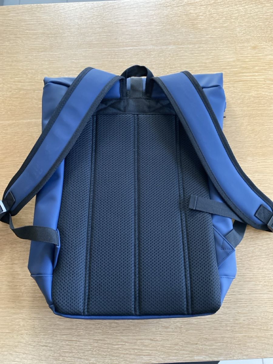 Zaini: Neuer Rucksack, blau – Nuovo (secondo la descrizione) da Waltenschwil venduto da Angela99 1