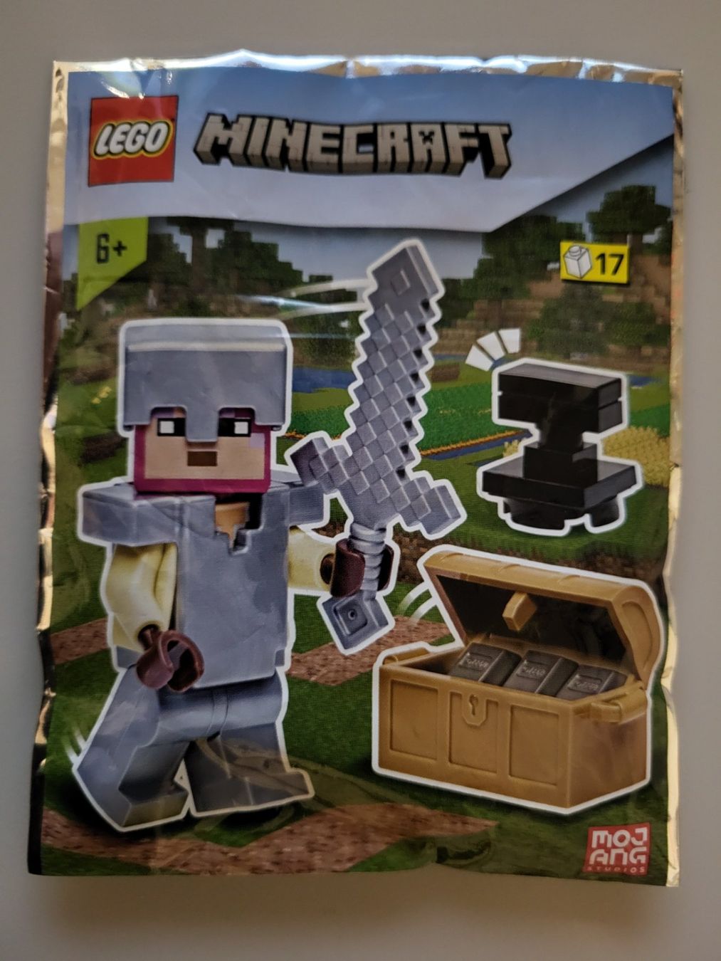 LEGO Minecraft Ritter mit Truhe und Amboss (Neu und originalverpackt ...