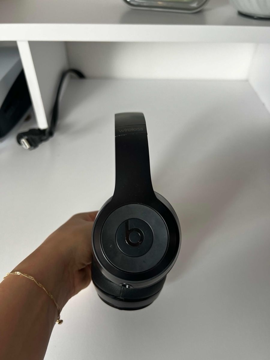 Cuffie: Beats Solo 3 Wireless Kopfhörer Schwarz – Usato da Düdingen venduto da Breez_4HuNnid