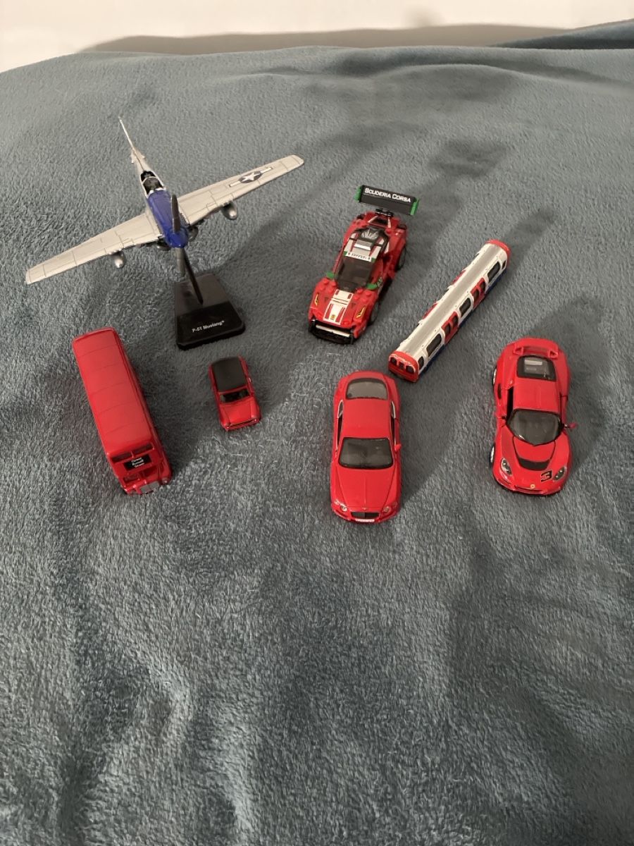Modellautos: Modell-Motorfahrzeuge Set – Gebraucht aus Gattikon von The.Sparklab