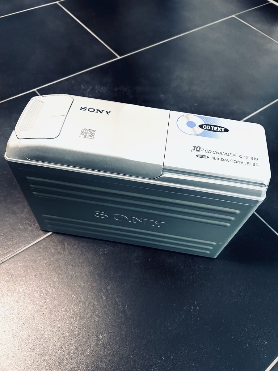 Sony Lettore multimediale & Streamer: Sony CDX-616 CD Wechsler - Vintage – Usato da Neuenegg venduto da BananaJoe2025
