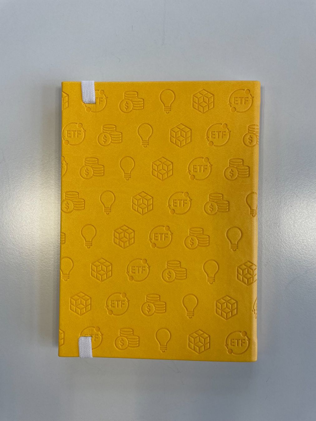 Blocchi: Schreibblock / Notizbuch liniert A5 – Nuovo (secondo la descrizione) da Zug venduto da Cry71 1