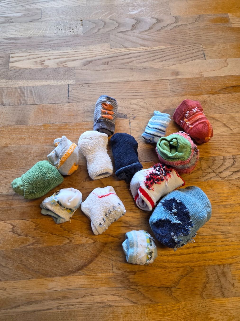 Chaussettes enfants: Babysocken – D'occasion à Lobsigen par Ramseier87