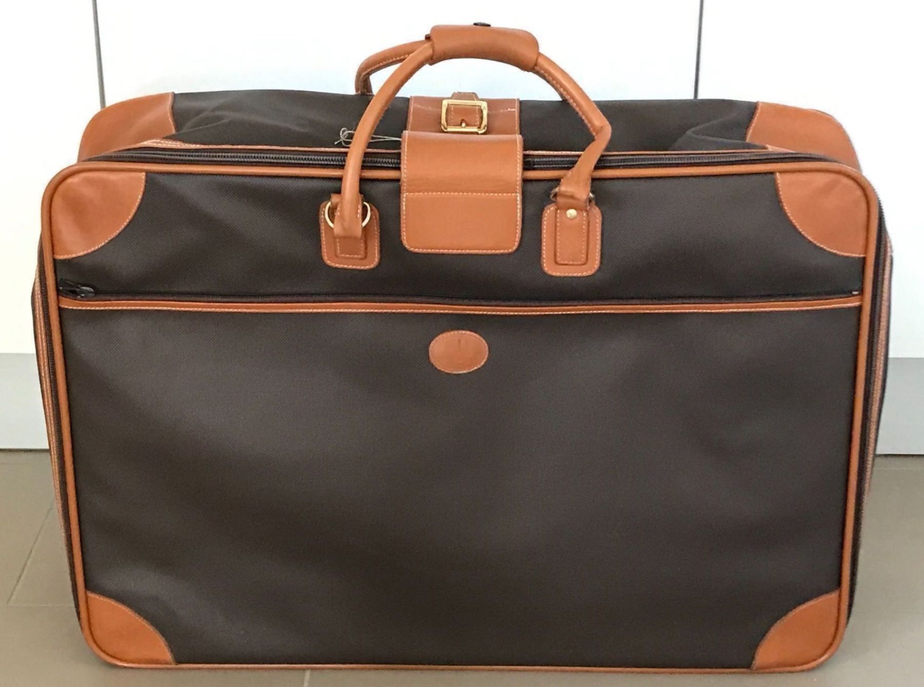 Longchamp Valigie: Très Belle Valise LONGCHAMP – Nuovo (secondo la descrizione) da Pfaeffikon ZH venduto da BACozAfer