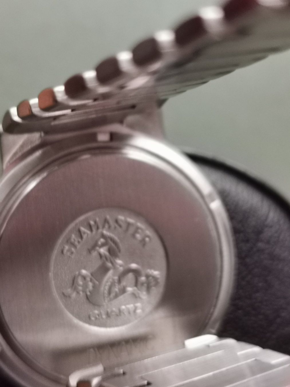 Omega Uhren: Montre Omega Seamaster Dynamic Quartz révisé – Gebraucht aus Tramelan von Nirdan 3