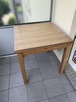 Ausziehbarer Basteltisch