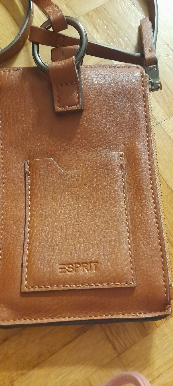 Esprit Sacs: praktische Handytasche mit 3 Fächern – D'occasion à Ebikon par dietiker-s 4