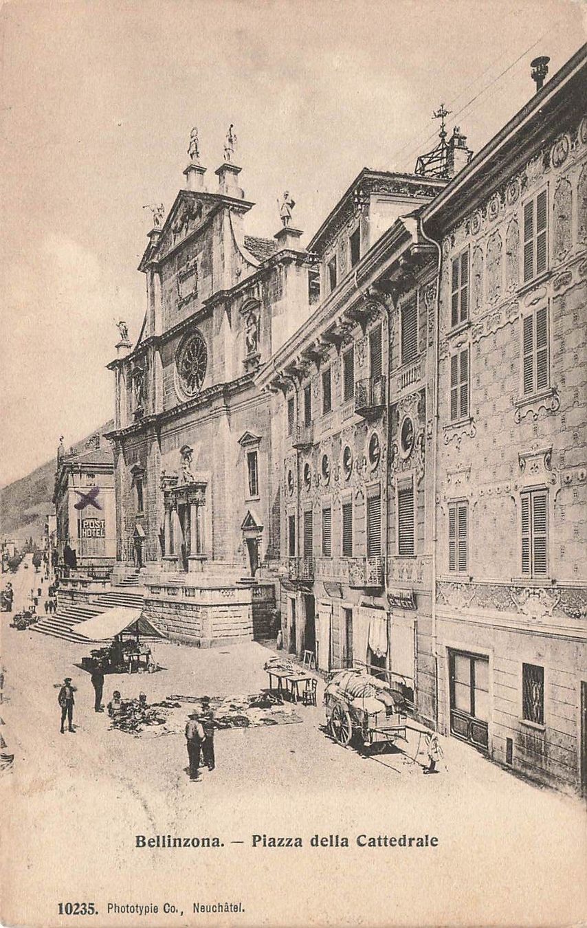 Cartoline postali: Bellinzona piazza cattedrale – Usato da Biasca venduto da Blenio71