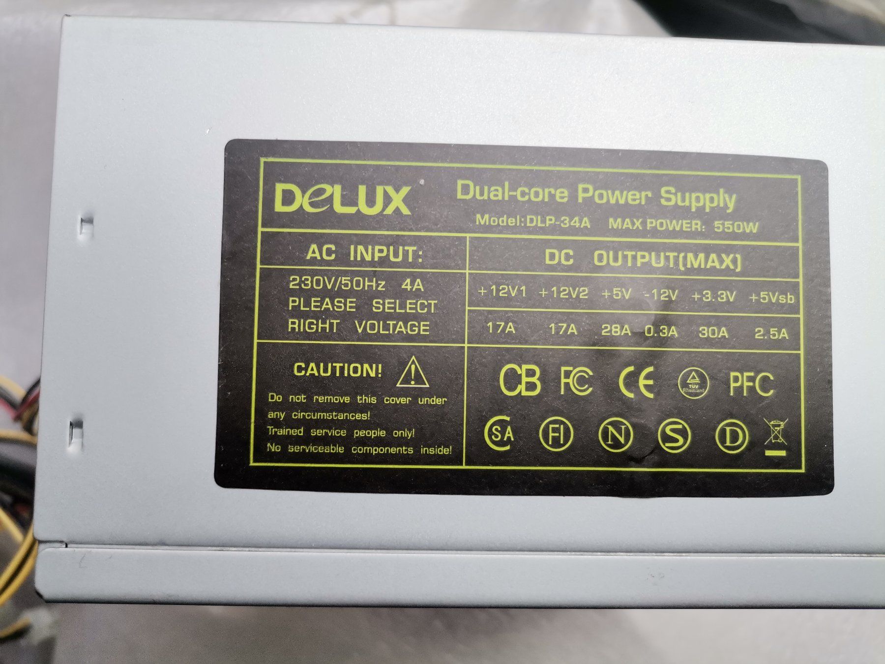 Componenti elettronici: Delux DLP-34A 550 Watt  PC Computer Netzteil – Nuovo (secondo la descrizione) da Münchwilen TG venduto da Gandalf126