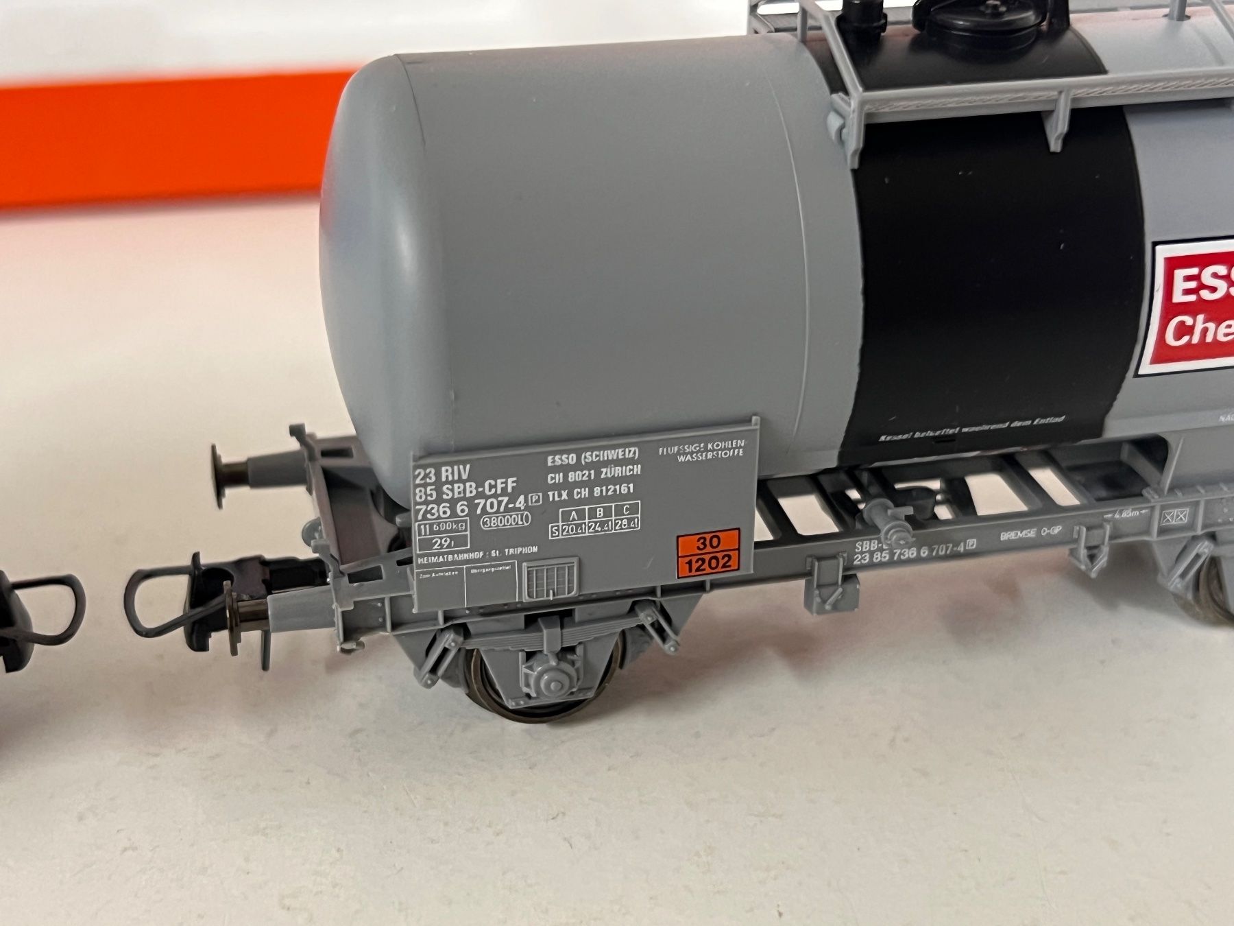 Roco Modellini di ferrovie: Roco 44113  ESSO  SBB H0 DC – Usato da Geroldswil venduto da TopTrain54 5
