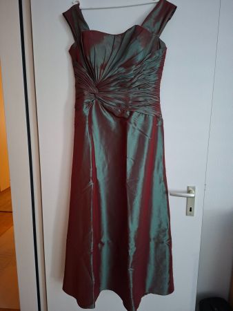Abendkleid Grösse 46