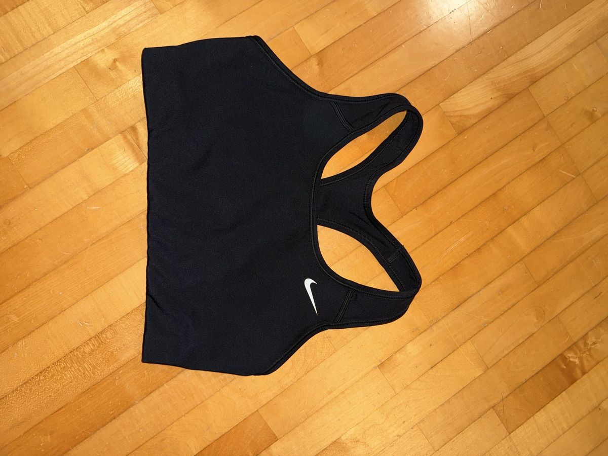 Nike Top: Sport BH Nike Grösse S – Nuovo (secondo la descrizione) da Mörschwil venduto da Seegurke18