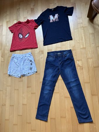 Für Jungs: Shorty-Pyjama + Jeans + Shirt, Gr. 158/164