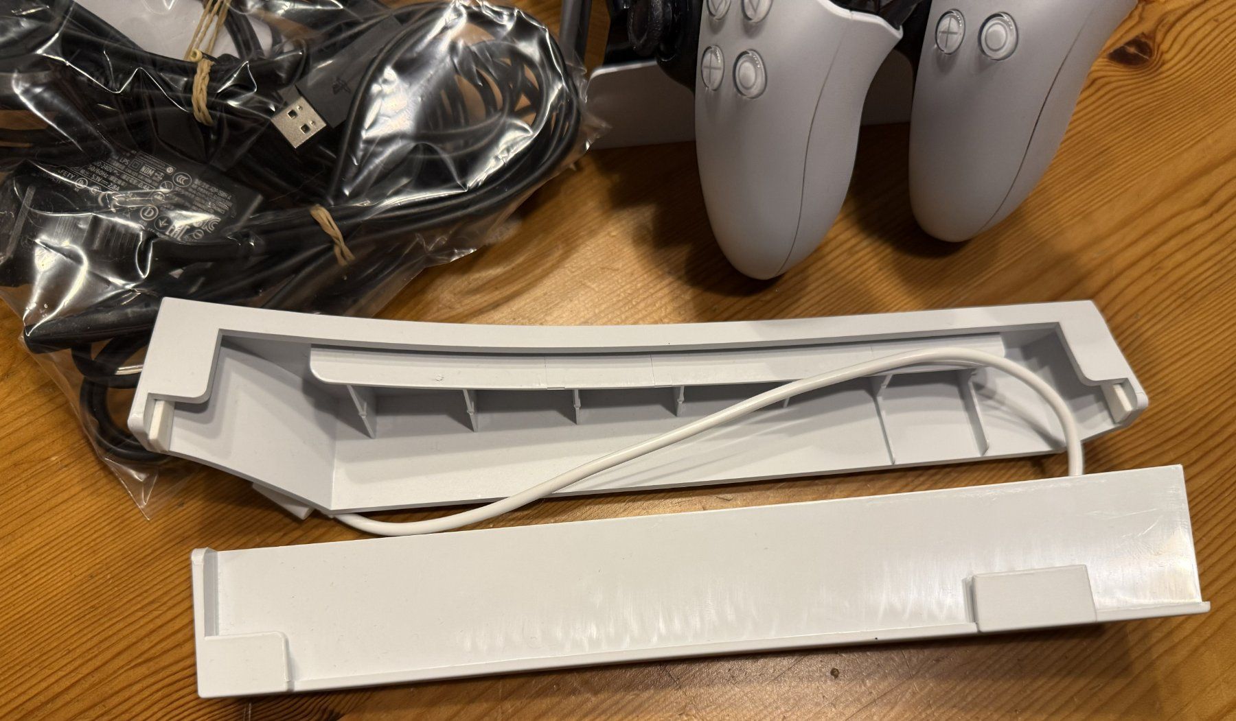 Sony Console: PS5 Konsole (Discedition) mit Zubehör – Usato da Seedorf BE venduto da Tostone 2