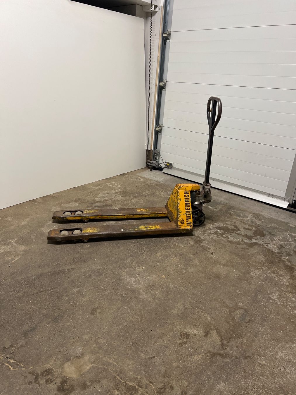 Carrelli elevatori e a forche: Palettenrolli – Usato da Wängi venduto da Hug-9545 1
