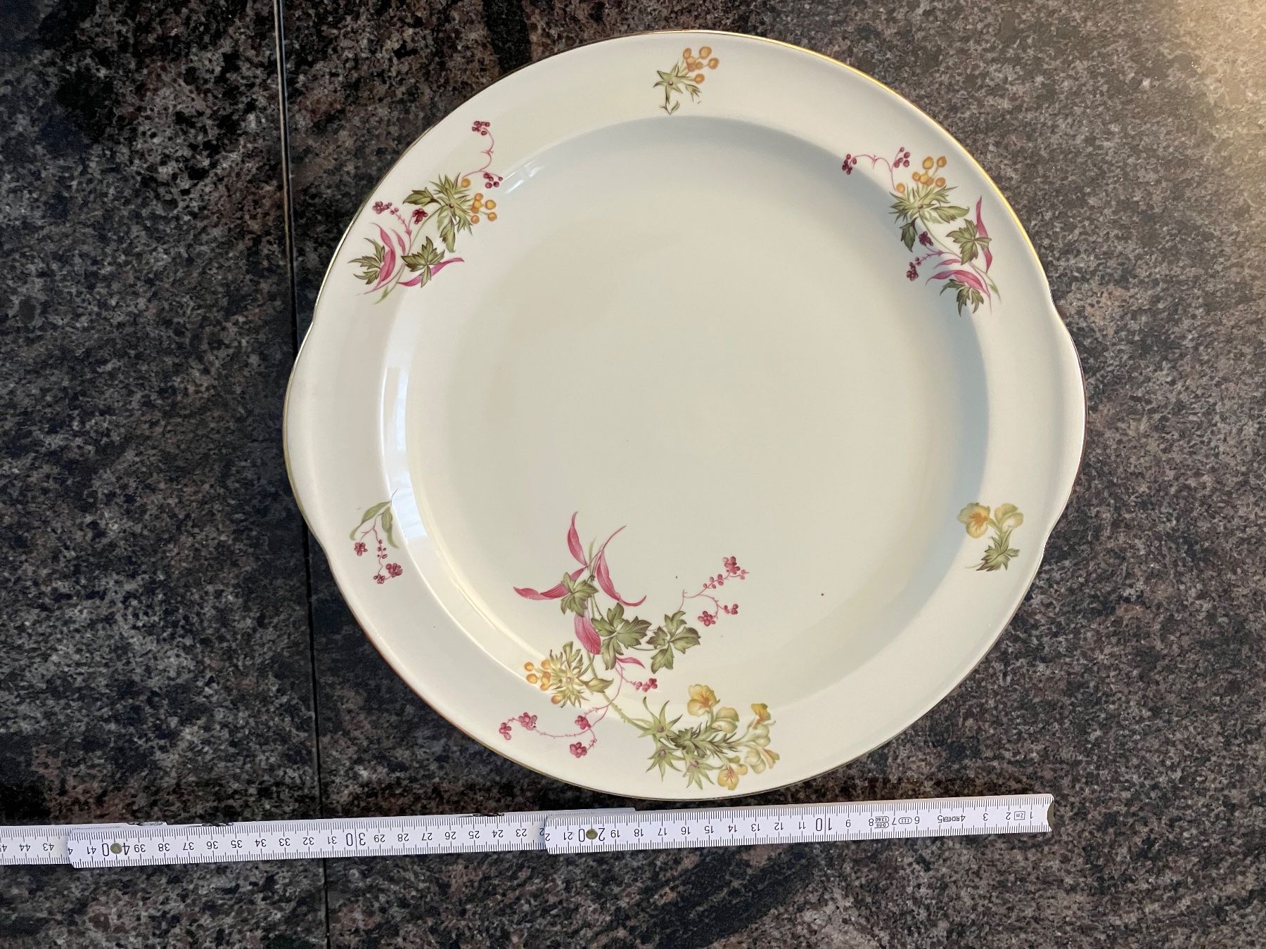 Set di piatti: Tafelgeschirr – Usato da Itingen venduto da bib_59tp
