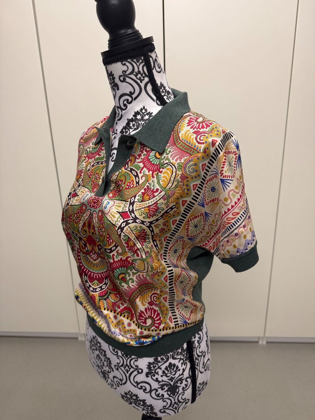 Etro Magliette Polo: ETRO Poloshirt – Usato da Urdorf venduto da Magdella 1