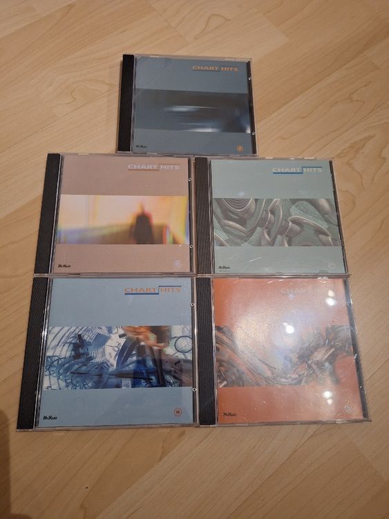CDs Chart Hits (Gebraucht) in Wanzwil für CHF 6 – mit Lieferung auf ...