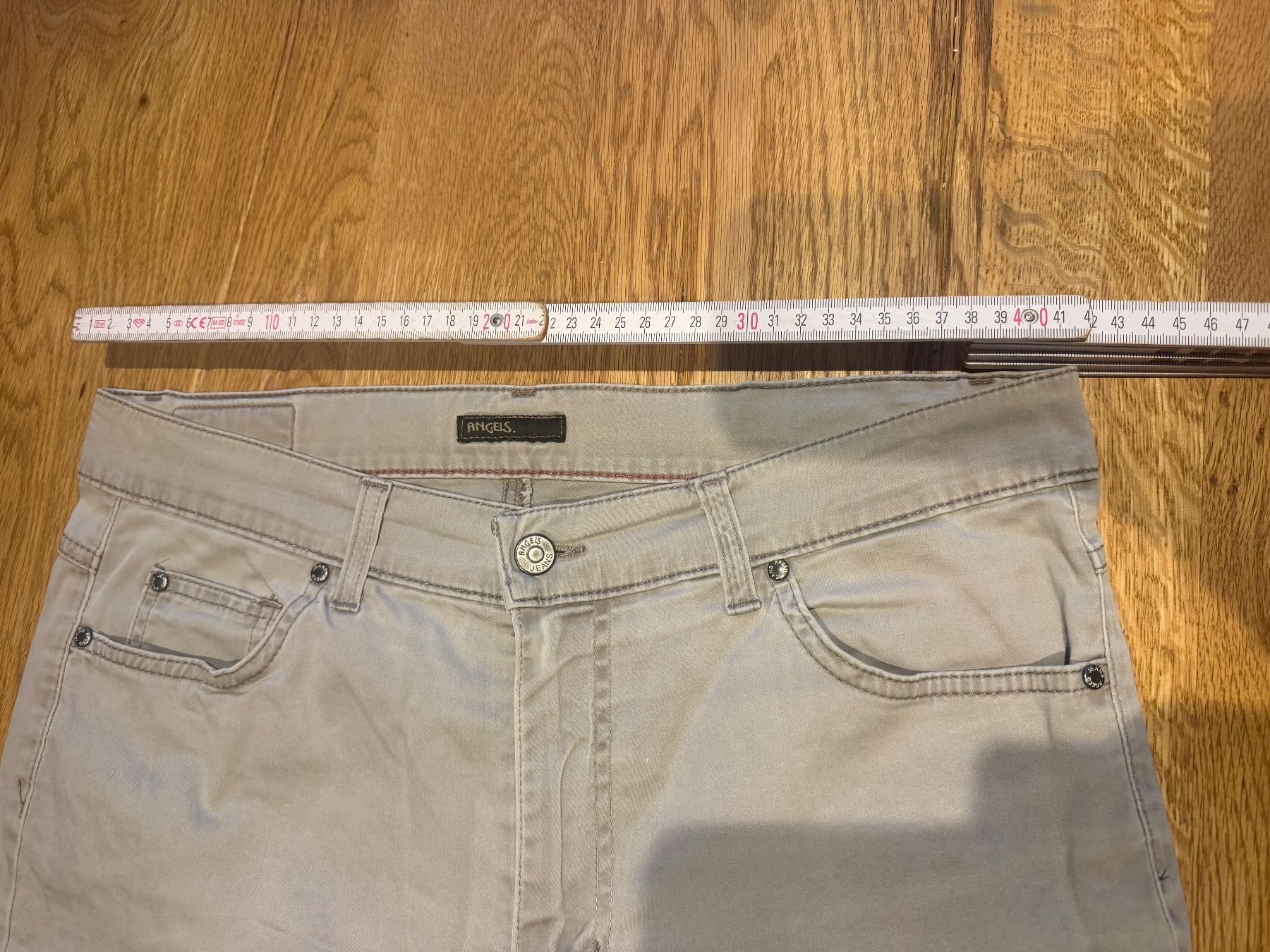 Angels Pantaloni: Mega schöne Angels Hose 42 – Usato da Rüdlingen venduto da Lichee 6