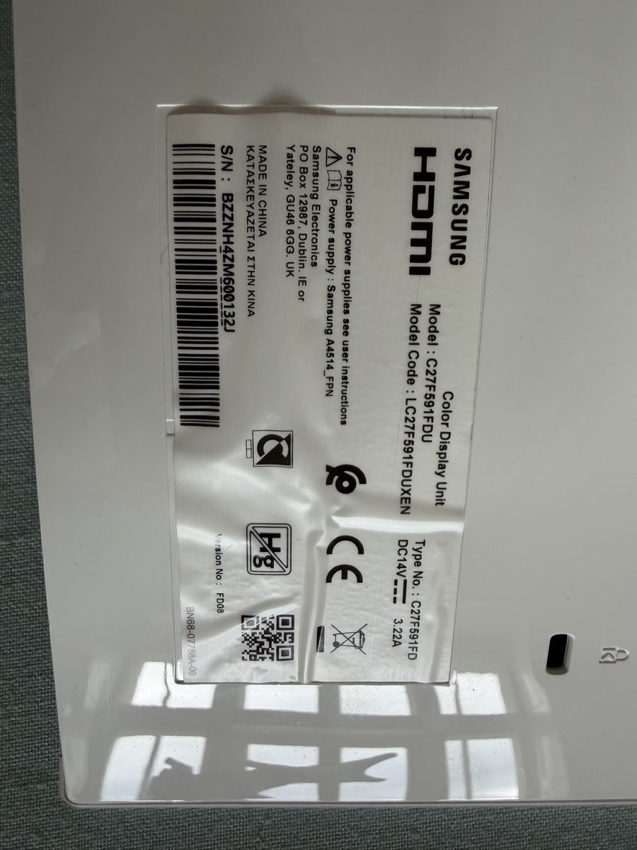 Samsung Monitor: Paire d’écrans Samsung – Usato da Neuchatel venduto da frp_ncm6 2