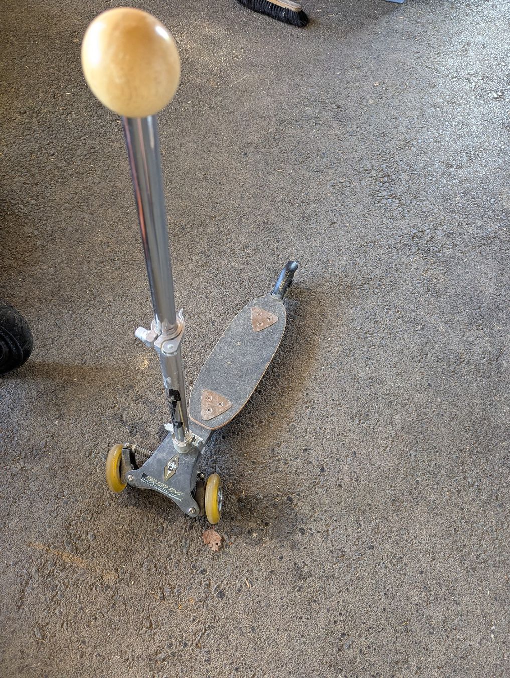 Kickboard: Einhandtrottinett – Usato da Bäretswil venduto da sxv