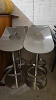 4 chaises hautes de bar