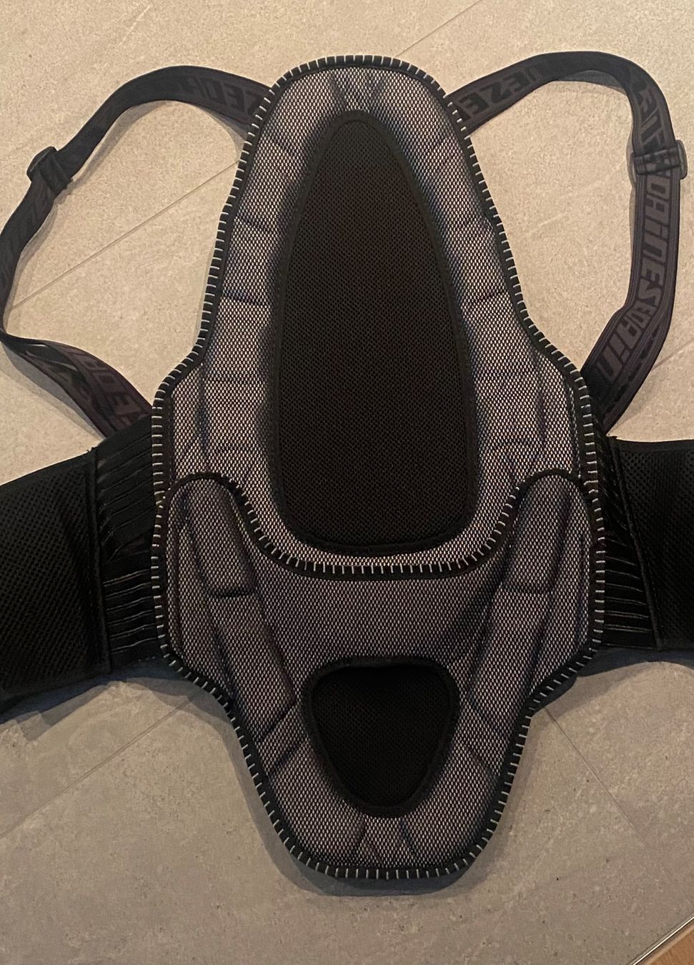 Dainese Protezioni & Imbottiture: Dainese Rückenprotektor D1 WAVE AIR.2 – Usato da Schaffhausen venduto da PatriciaGo 1