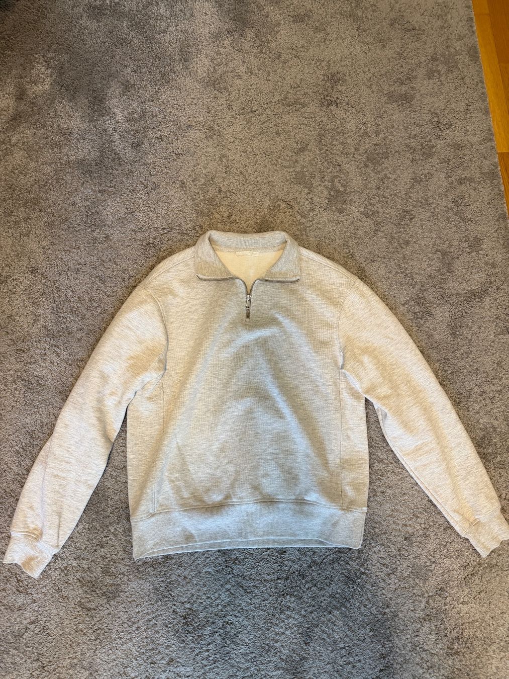 Zara Lotti di vestiti: Zara Pullover Paket, 4 Stück, nur 1 Winter getragen – Usato da Zürich venduto da TopElectronics 2