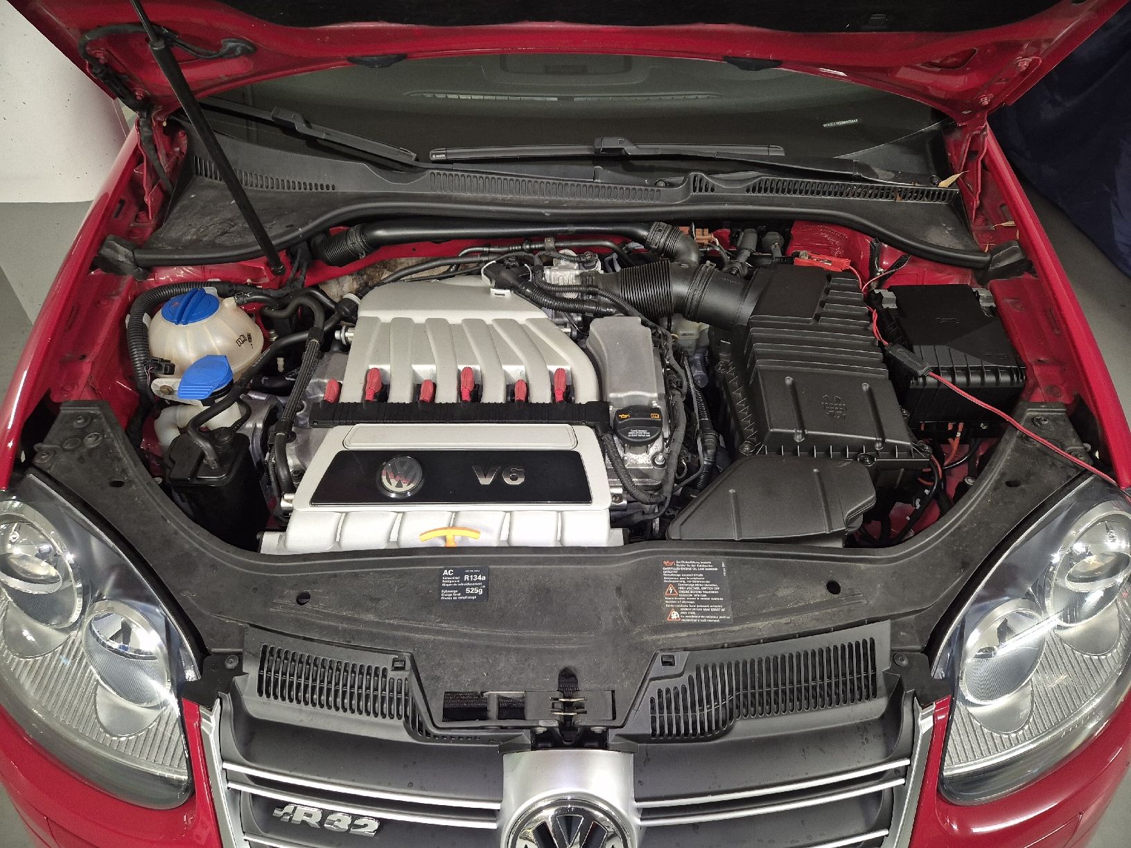 VW Automobili: VW Golf 5 R32 – Usato da Oschwand venduto da Gerberli12 3
