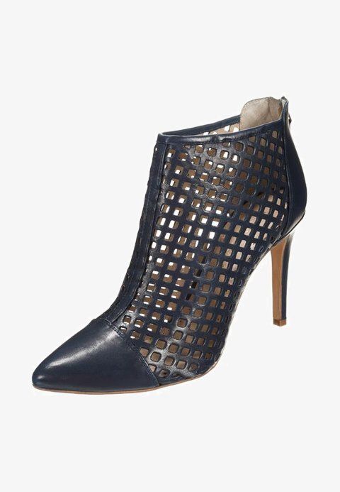 Damenschuhe: Stiefeletten mit Pfennigabsatz von "BRUNO PREMI" – Neu und originalverpackt aus Küsnacht ZH von 2011_ 7