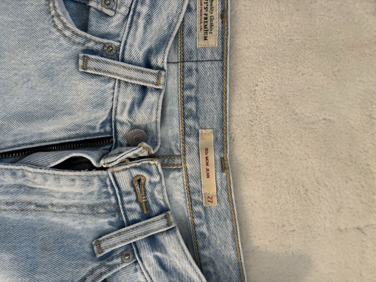 Jeans: Levis Jeans 27 – Usato da Luzern venduto da Monica_19 3