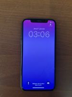 Smartphone Apple iPhone XS, noir, écran avec fissure