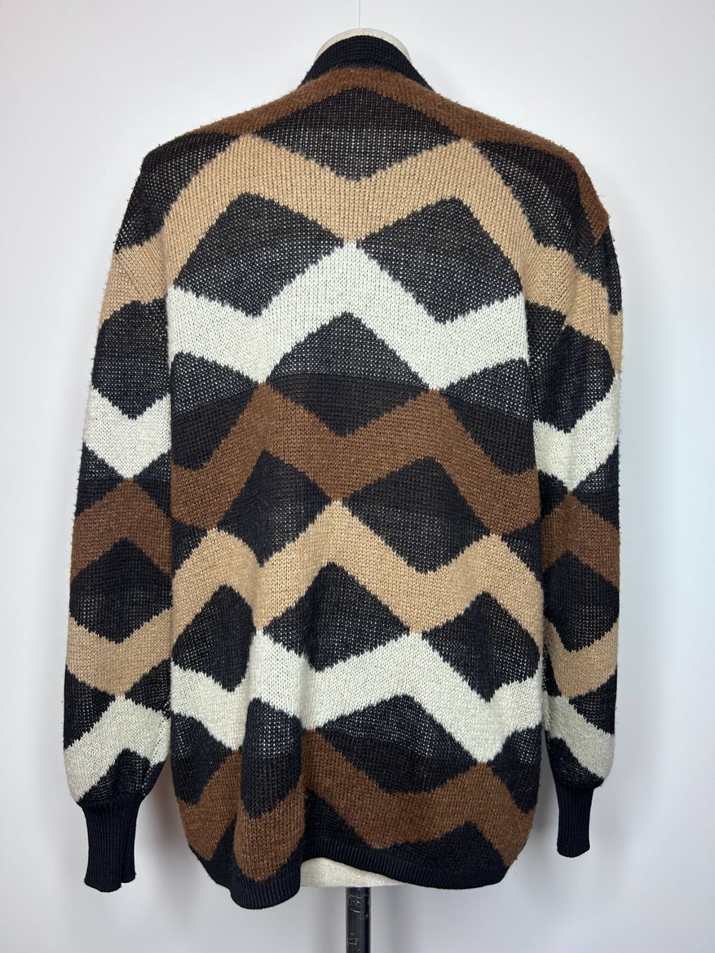 Cos Giacche: Vintage Cardigan – Usato da St. Gallen venduto da look-twice 1