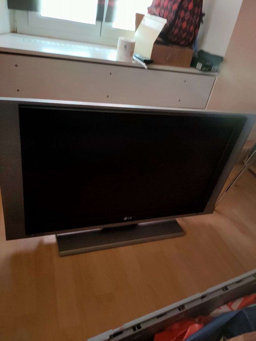 Appareils TV: TV Flachbildschirm wenig gebraucht  – D'occasion à Menziken par Dragon-Fuchur