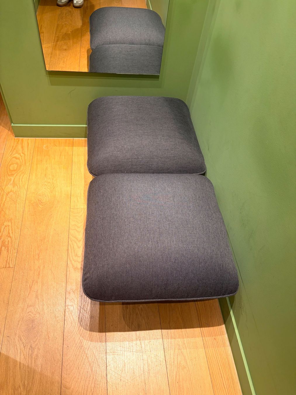 Hocker: Designer Hocker 2 Stück – Gebraucht aus Zürich von gia_68nb 1